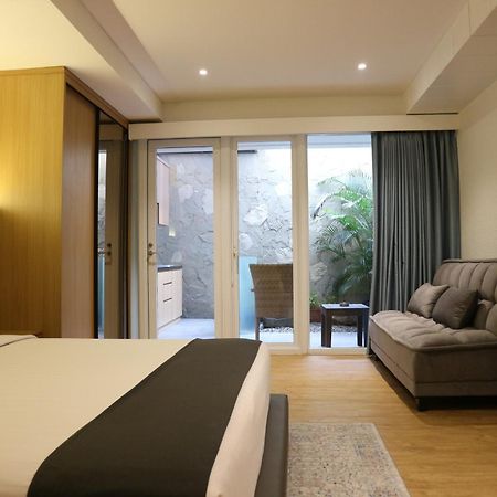 Treehouse Suites - Boutique Serviced Apartment Jakarta Kültér fotó