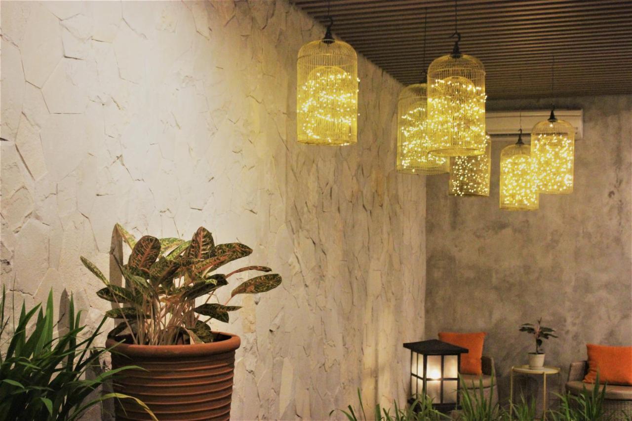 Treehouse Suites - Boutique Serviced Apartment Jakarta Kültér fotó